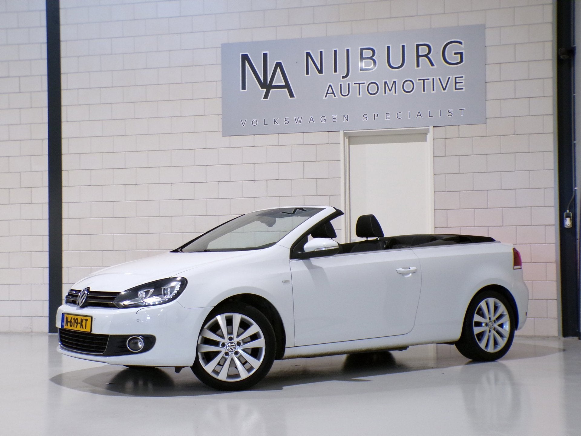 Volkswagen Golf Cabriolet 1.2 TSI Highline CUP Edition Apple, Voorwielaandrijving, Euro 5, Stof, Gebruikt
