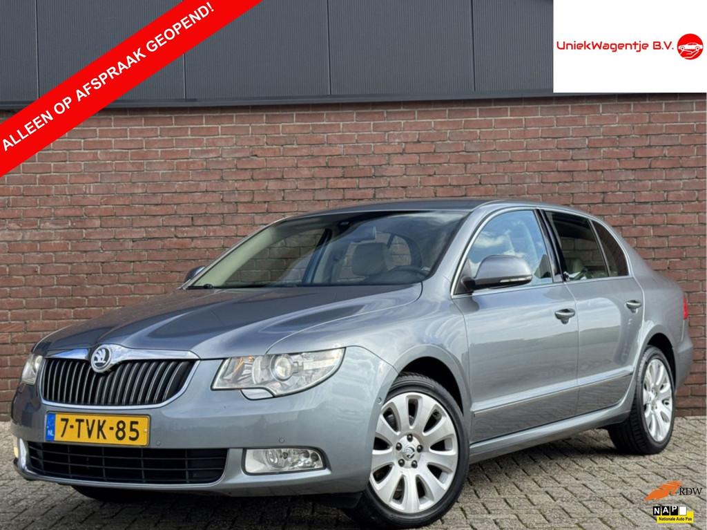 Skoda Superb 1.4 TSI COMFORT BUSINESS LINE | NAVI! | CLIMA!, Auto's, Voorwielaandrijving, Euro 5, 15 km/l, Gebruikt