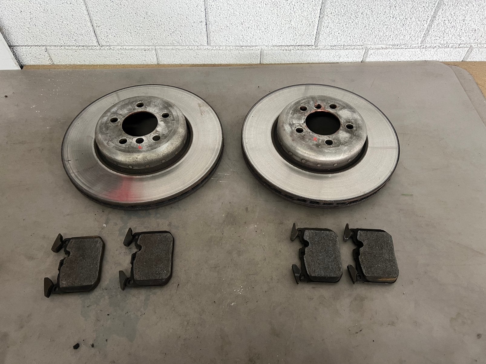 Bmw m remschijven 370mm met remblokken, Ophalen, BMW