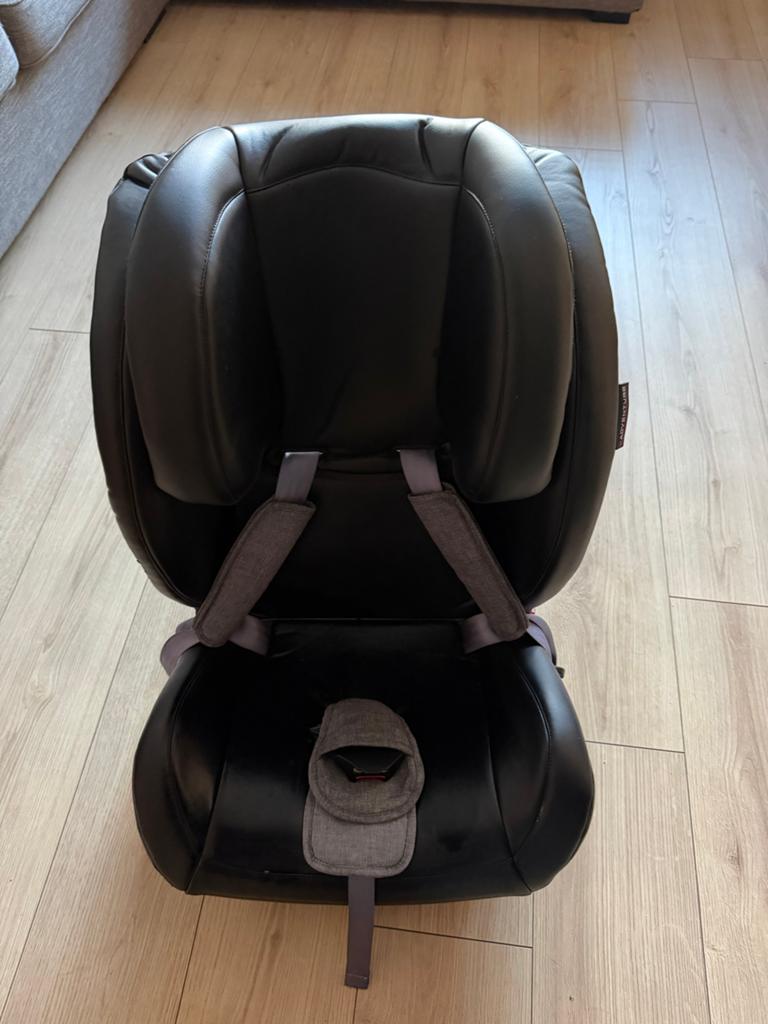 X-Adventure autostoel met lichte gebruikerssporen, Kinderen en Baby's, Autostoeltjes, 9 t/m 18 kg, Verstelbare rugleuning, Ophalen