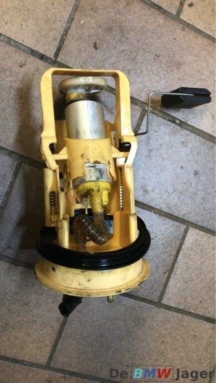 Brandstofpomp BMW E46 diesel 6750582, Gebruikt, Ophalen of Verzenden, BMW, BMW