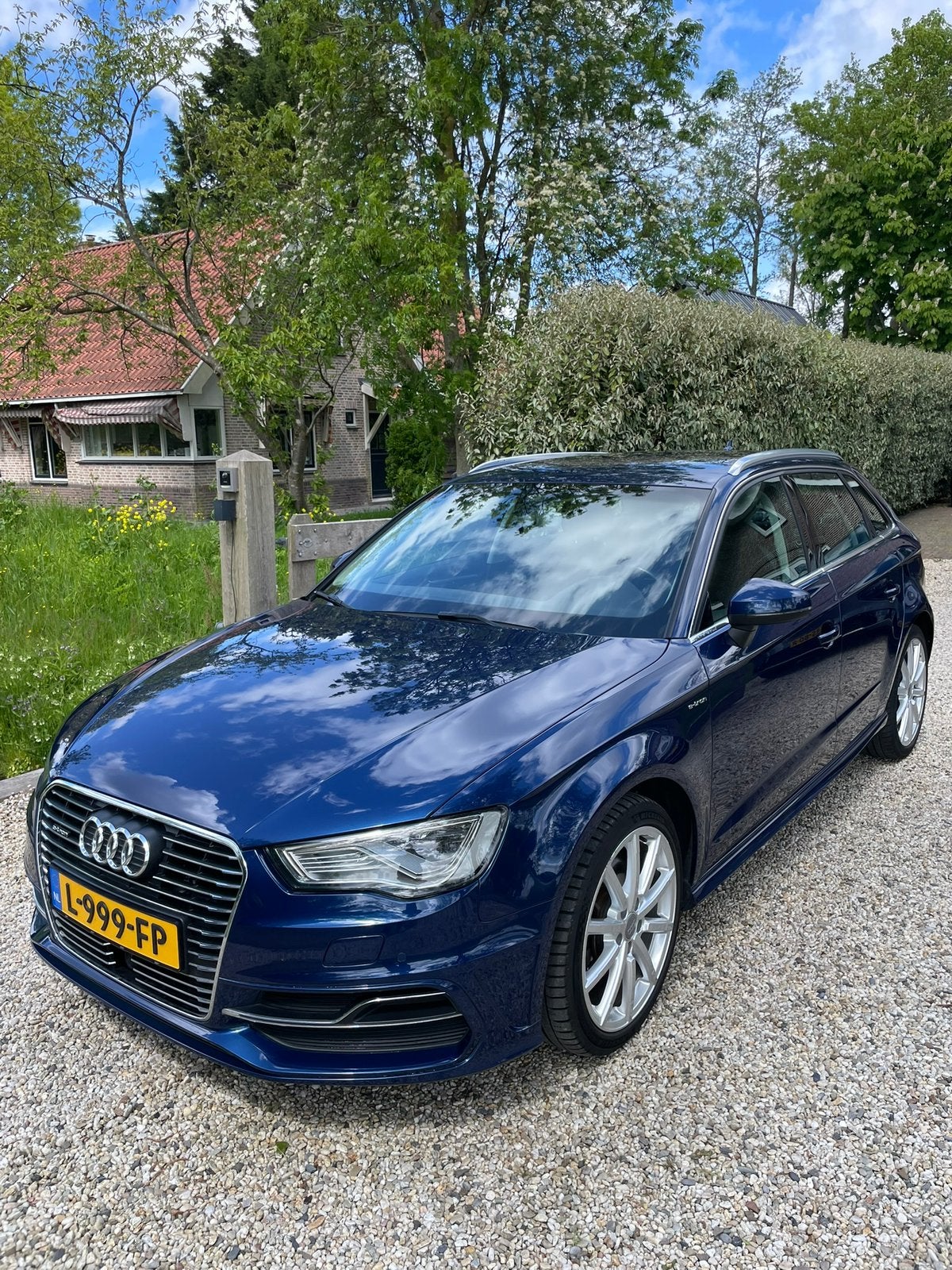 Audi A3 E-tron Sportback Hybrid 2016, 4 cilinders, Blauw, Hybride Elektrisch/Benzine, 149 pk