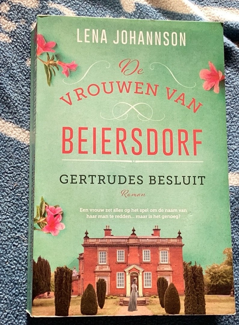 De Vrouwen van Beiersdorf - Gertrudes Besluit, Ophalen of Verzenden, Gelezen