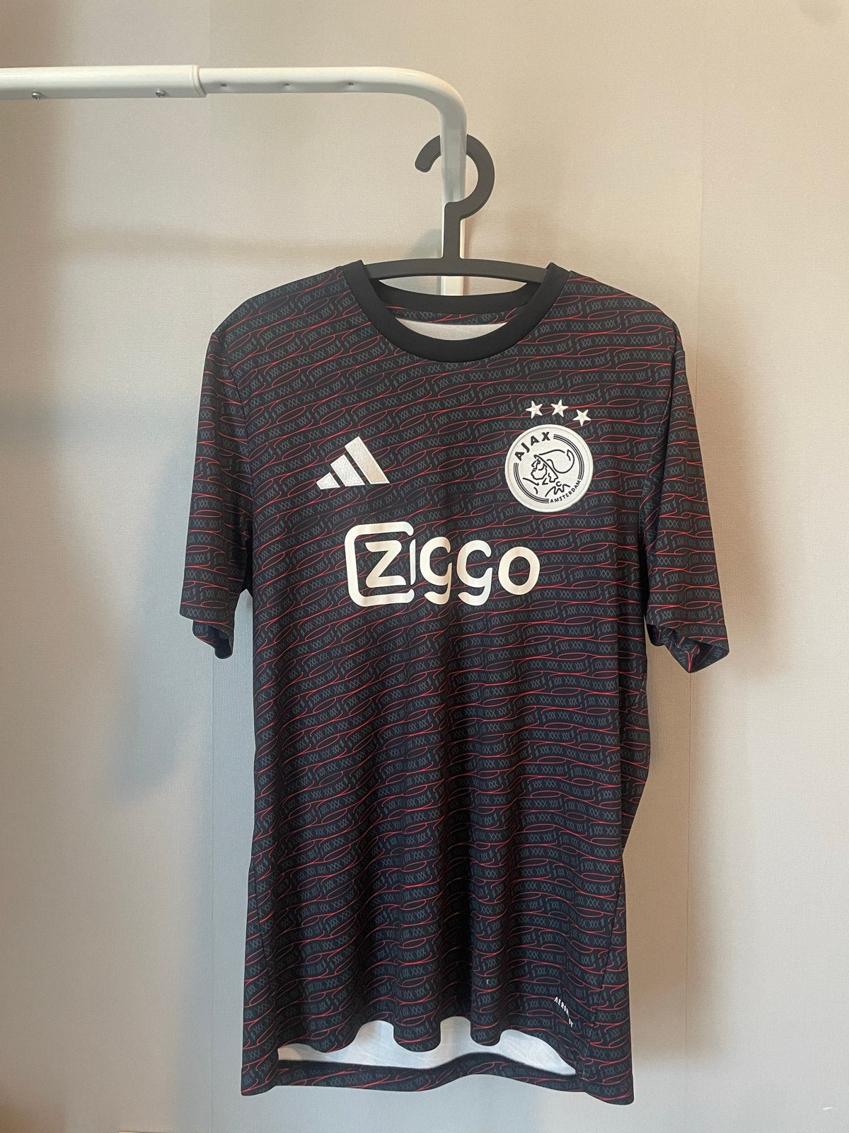 Ajax trainingsshirt Adidas maat L, Ophalen of Verzenden, Zo goed als nieuw, Maat 52/54 (L), Zwart