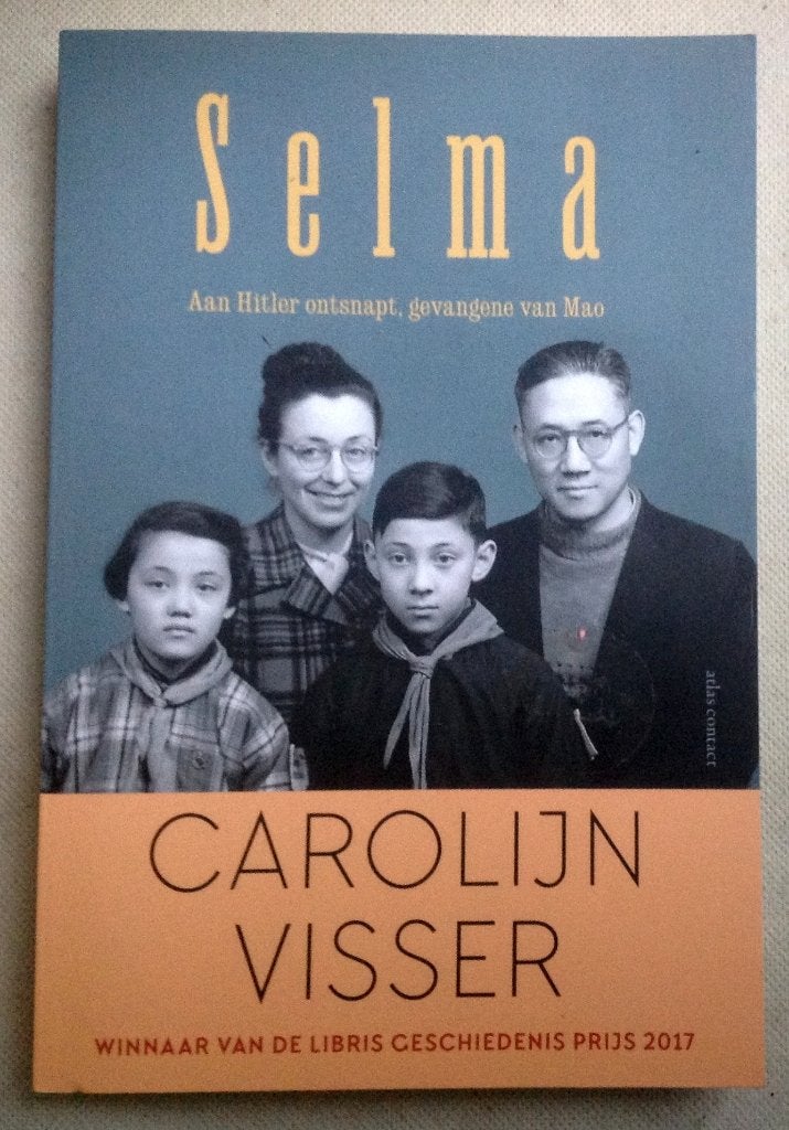 Selma aan Hitler ontsnapt, gevangene van Mao, Verzenden, Gelezen, Carolijn Visser, Politiek