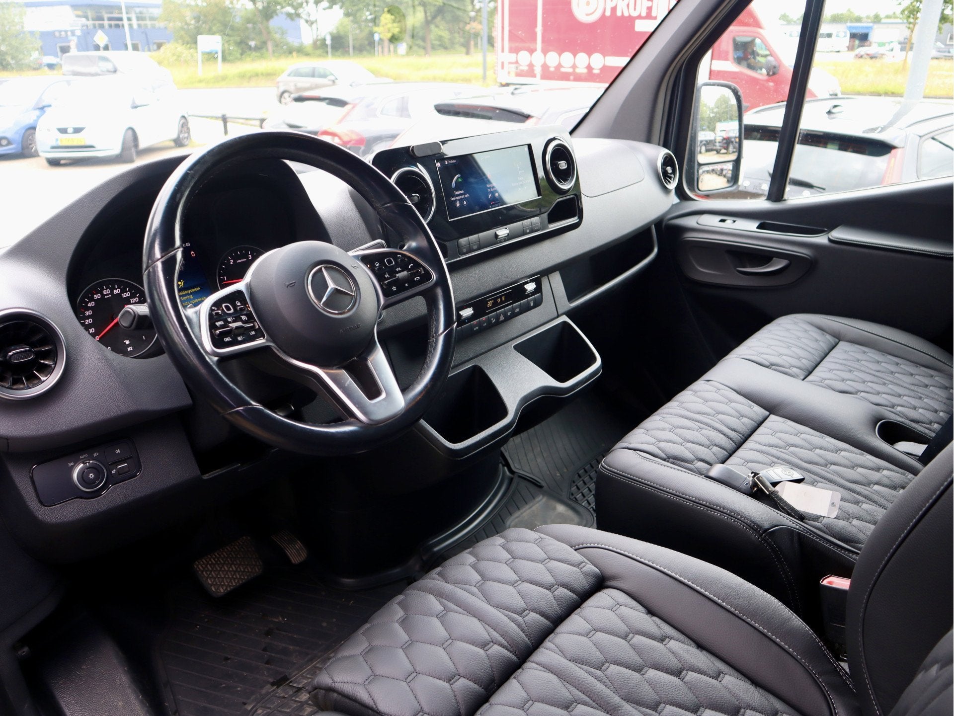 Mercedes-Benz Sprinter 317 AUTOMAAT L2H2 LED CRUISE AIRCO, Automaat, Achterwielaandrijving, Gebruikt, 4 cilinders
