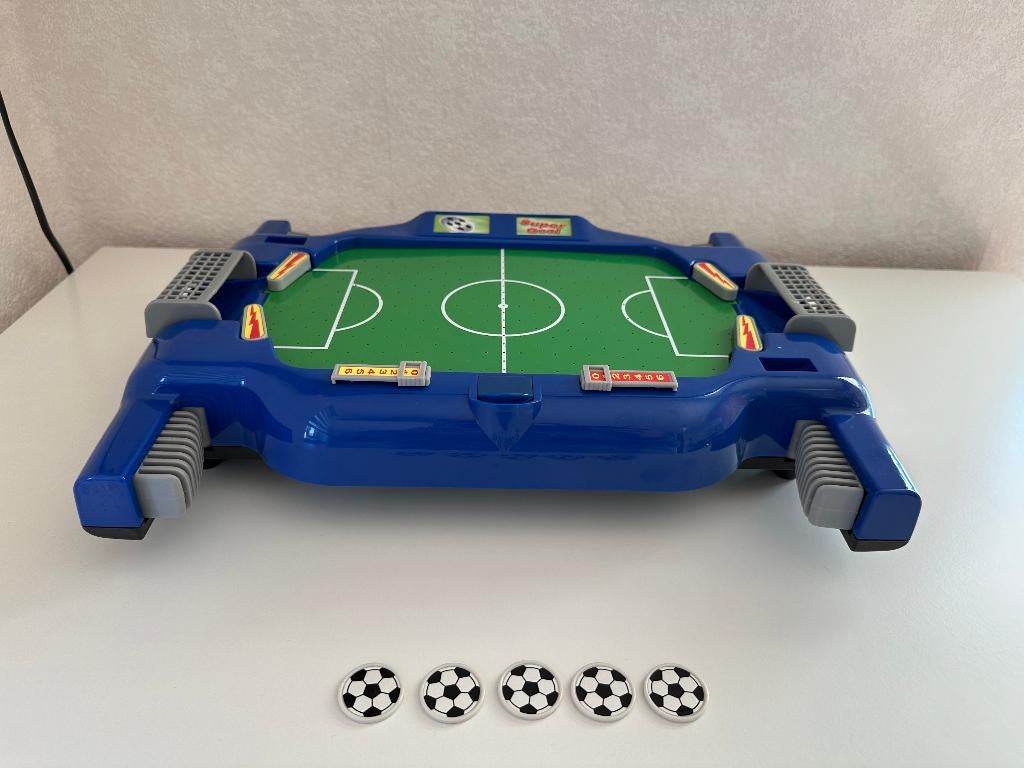Voetbal spel - air football - incl. batterijen - als nieuw!, Ophalen of Verzenden, Zo goed als nieuw
