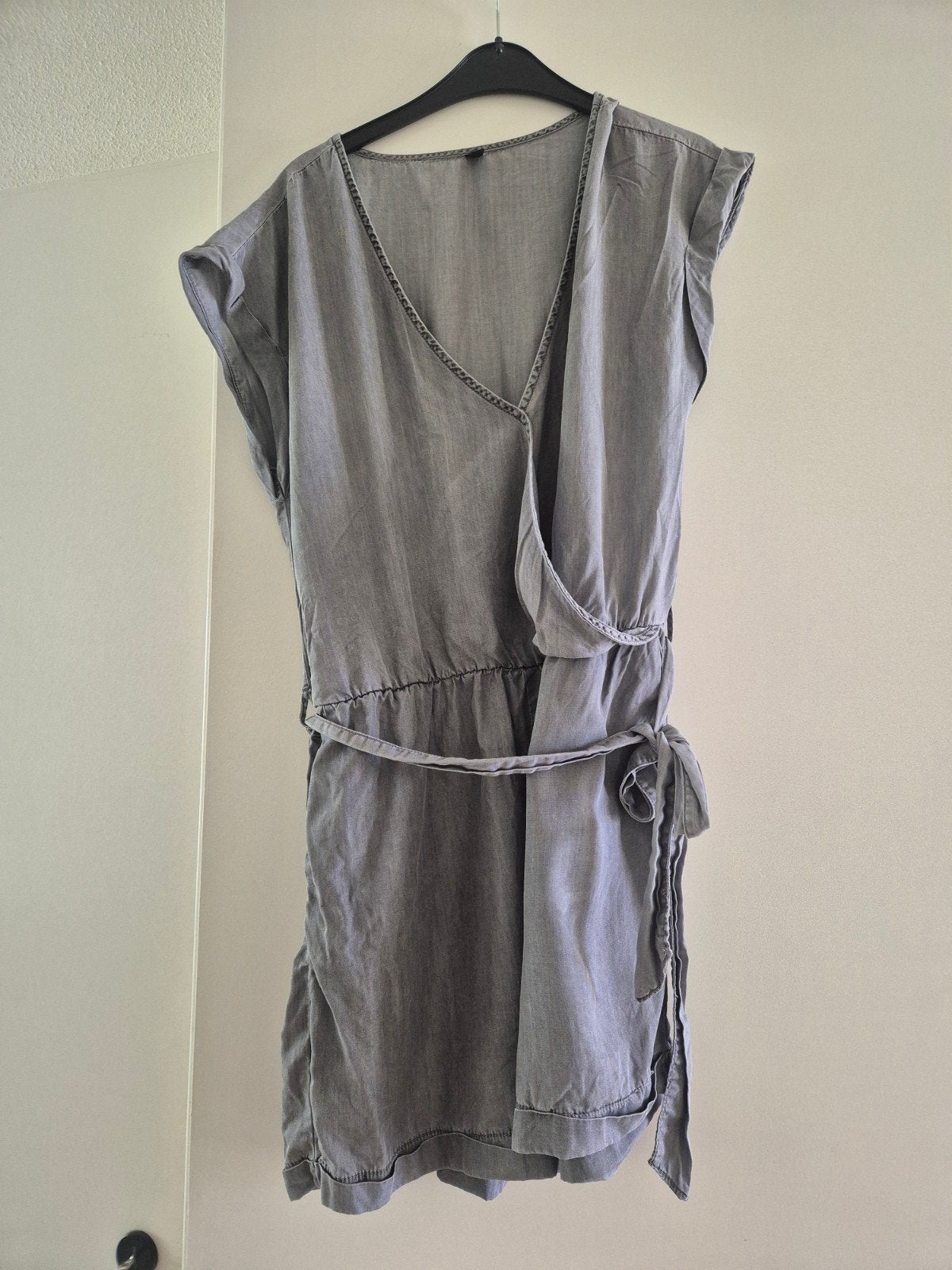jumpsuite/playsuite hema, Kleding | Dames, Jumpsuits, Maat 38/40 (M), Ophalen of Verzenden, Grijs, Gedragen