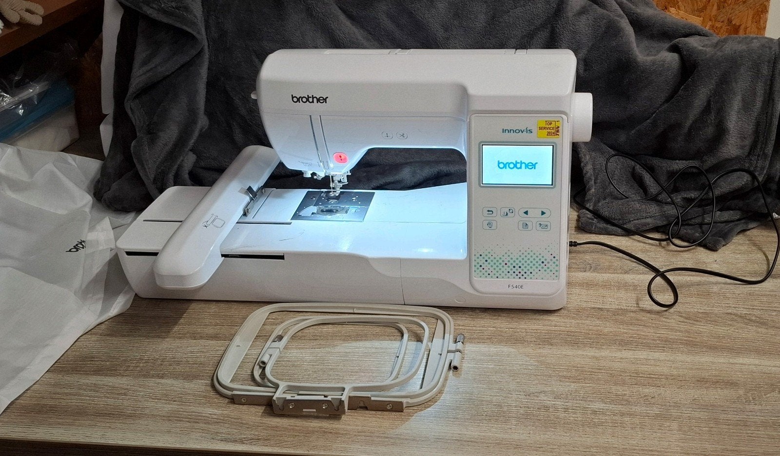 Brother innov-is f540e, Ophalen, Zo goed als nieuw, Machineborduren, Borduurmachine