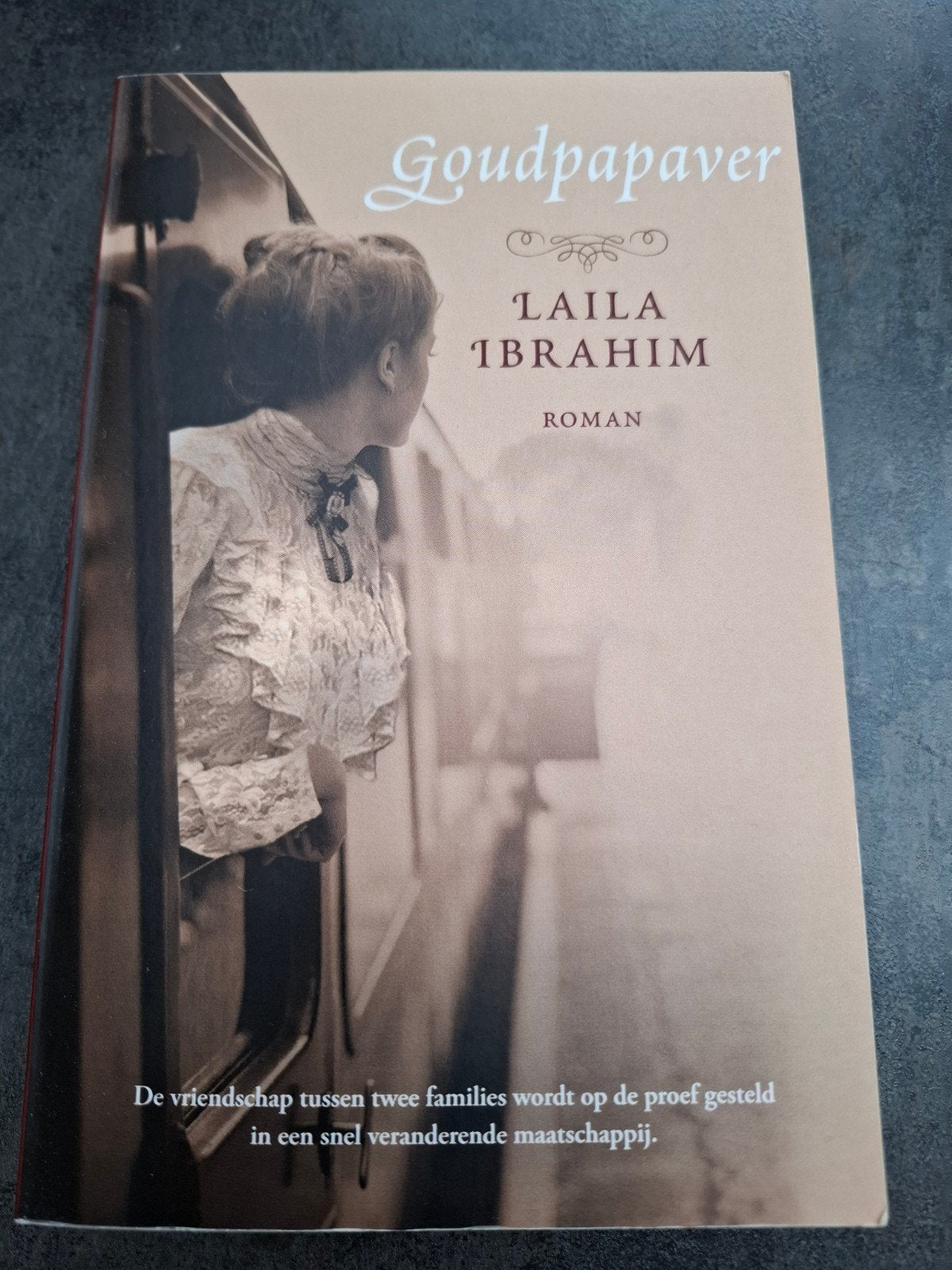 Laila Ibrahim - Goudpapaver, Boeken, Literatuur, Zo goed als nieuw, Ophalen of Verzenden