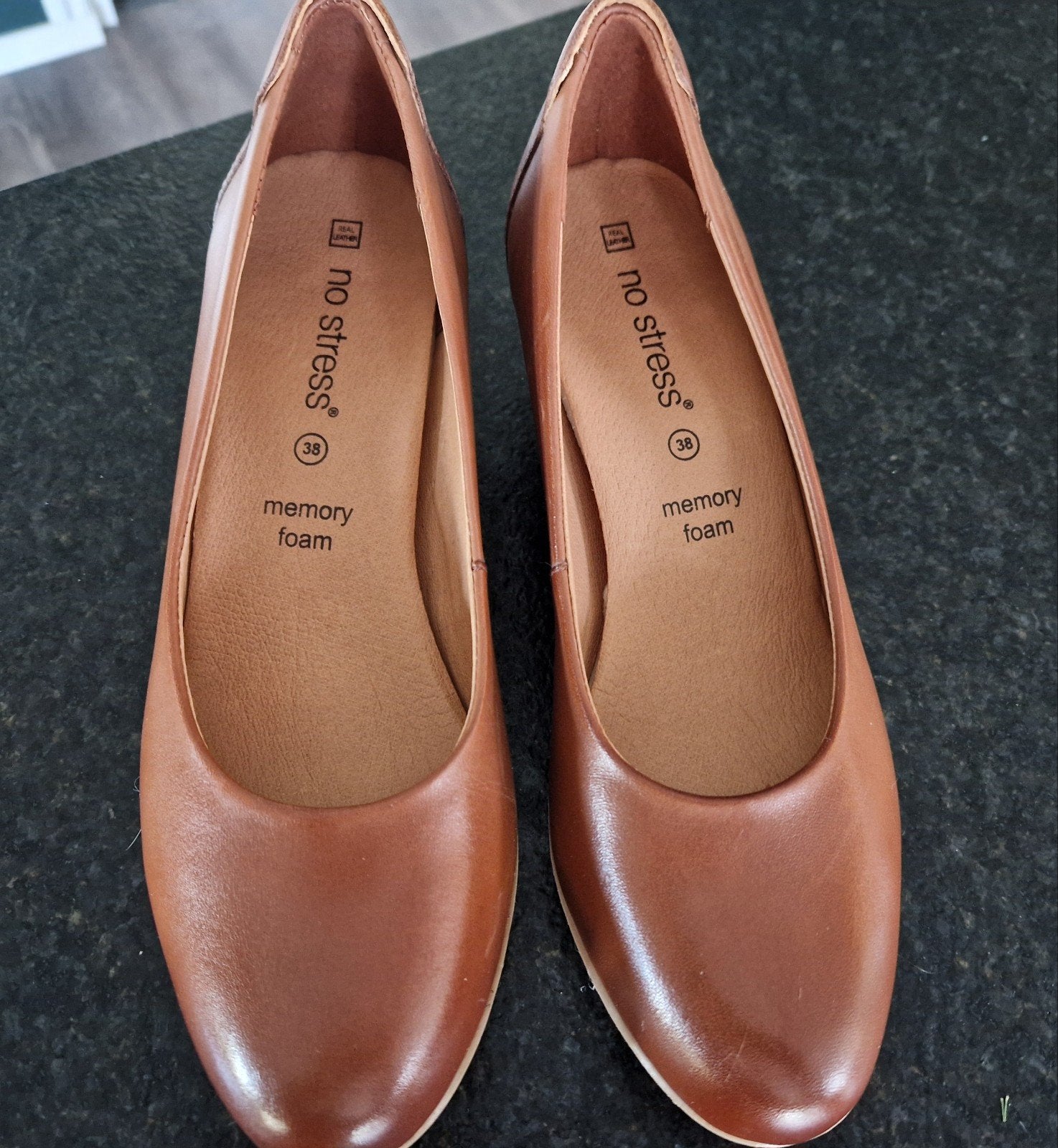 Cognac kleur leren pumps, Pumps, Bruin, Nieuw, Ophalen of Verzenden