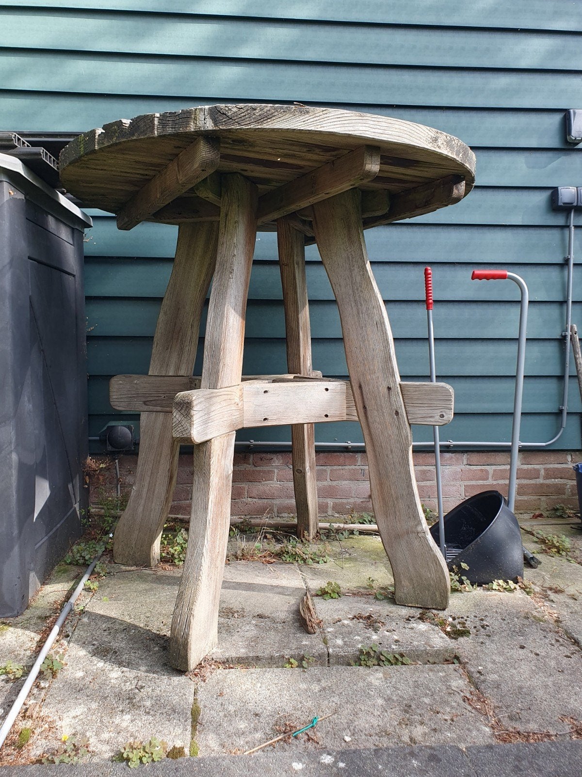 Buiten tafel met 6 krukken, Tuin en Terras, Ophalen, Gebruikt, Hout