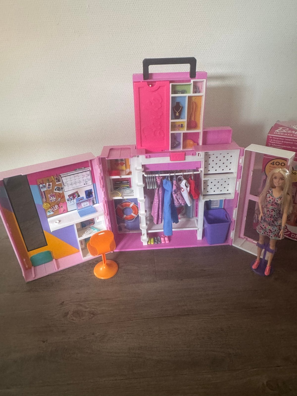 Barbie Dream Closet - Draagbare Kledingkast, Ophalen, Zo goed als nieuw, Barbie