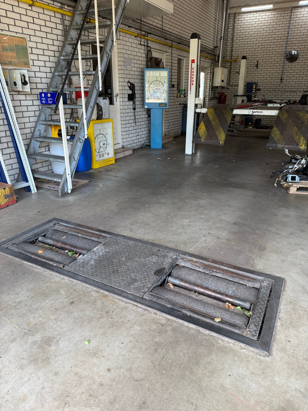 Remmen Rollen Testbank MB6000