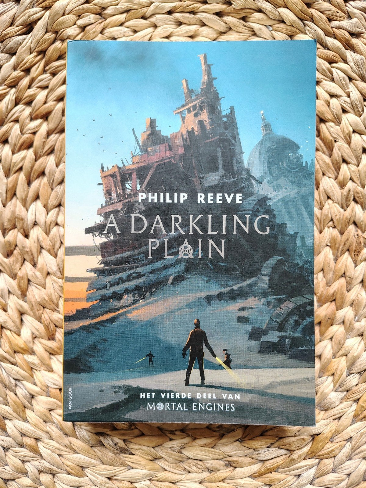 Philip Reeve - A Darkling Plain, Boeken, Ophalen of Verzenden, Zo goed als nieuw
