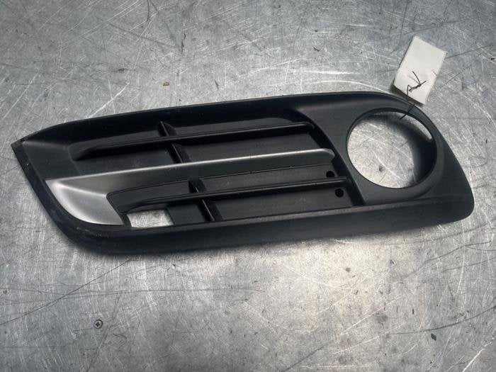 Afdekplaat mistlamp rechts van een BMW 5-Serie, Gebruikt, -, -, Ophalen of Verzenden
