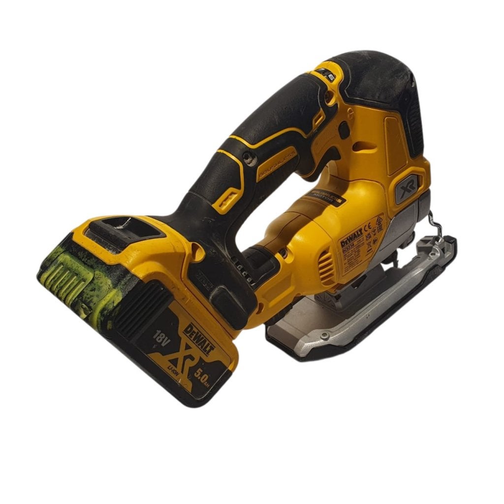 DeWALT DCS334N Accu Decoupeerzaag | 1x 18V 5.0Ah Accu, Dewalt, Gebruikt, Support@dewalt.com, 701 E. Joppa Road
Towson, MD 21286
USA