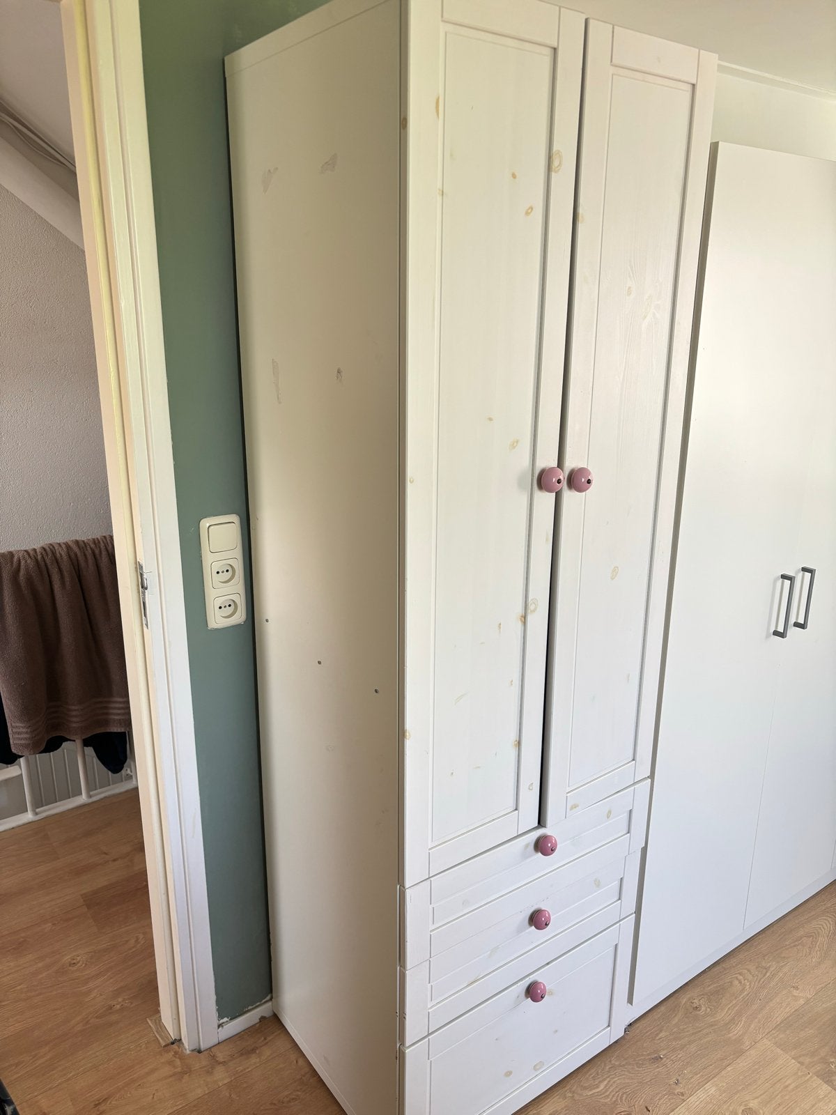 IKEA Kast Baby/Kinderkamer - 194x60 cm met draadmand, Ophalen, Gebruikt, 50 tot 100 cm, Met lade(s)