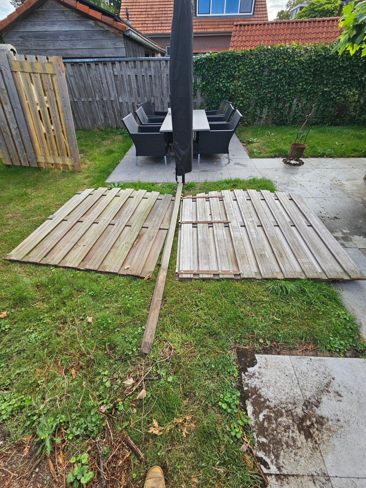 schutting delen met paal, Tuin en Terras, Schuttingen, Ophalen of Verzenden, Hout, Minder dan 3 meter, 1 tot 2 meter