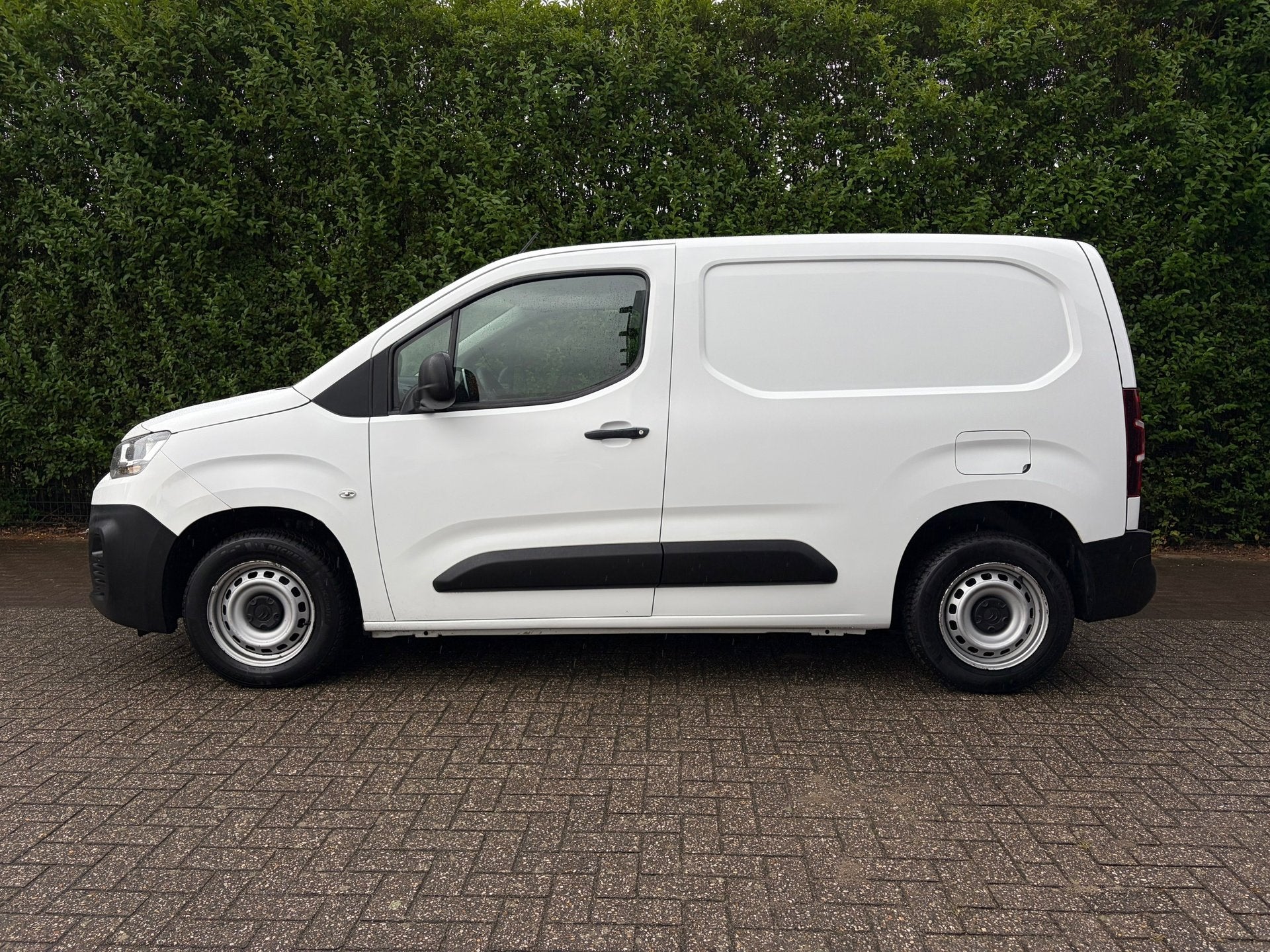 Citroen Berlingo Club 1.5 BlueHDI 100pk | Navigatie | Trekha, Auto's, Voorwielaandrijving, Stof, Gebruikt, 4 cilinders