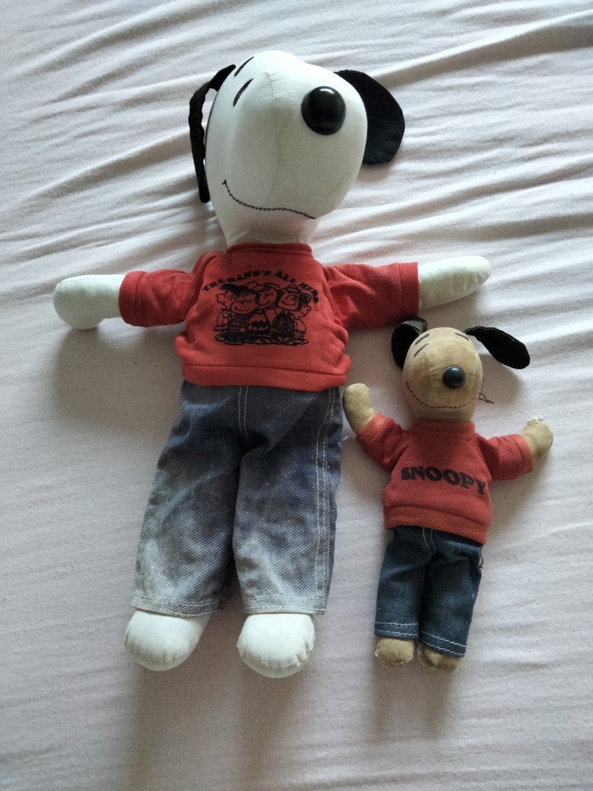Zeldzame Grote Snoopy knuffelpop met kleding, Gebruikt, Overige karakters, Middelgroot (20 tot 80 cm), Met kleding of accessoire