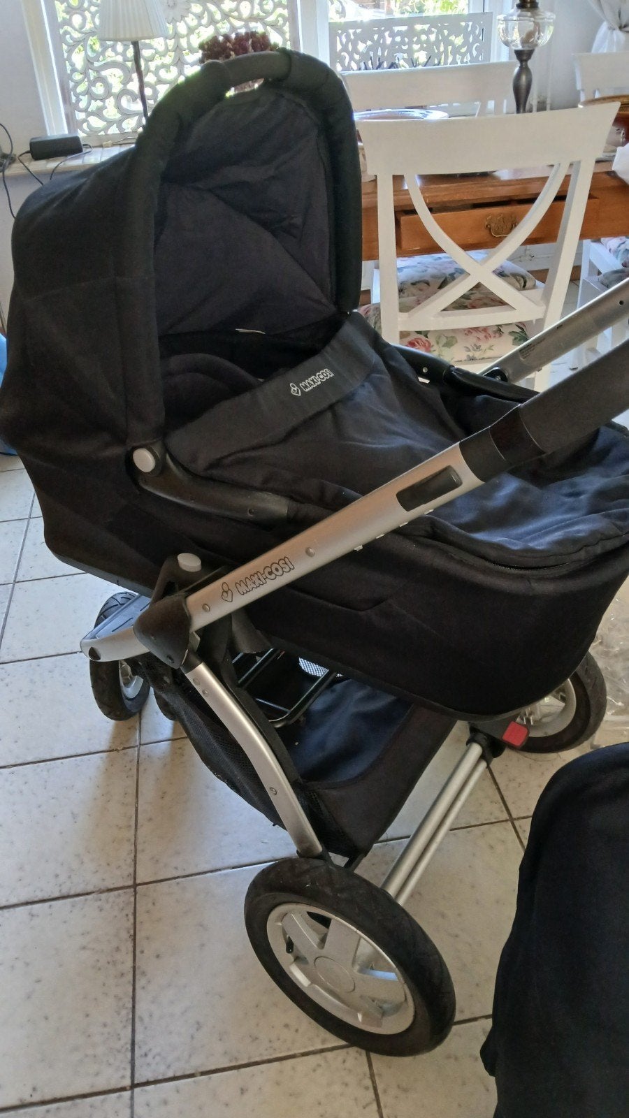 Kinderwagen  met maxi cosi  en accessoires, Ophalen