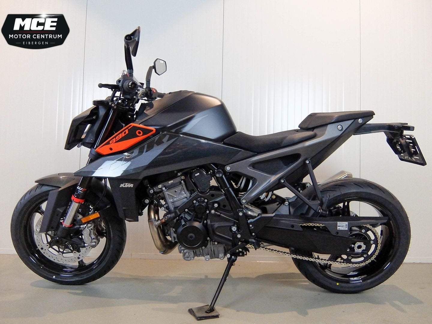KTM 990 DUKE (2026), 2 cilinders, KTM, Motorrijbewijs A, Bedrijf