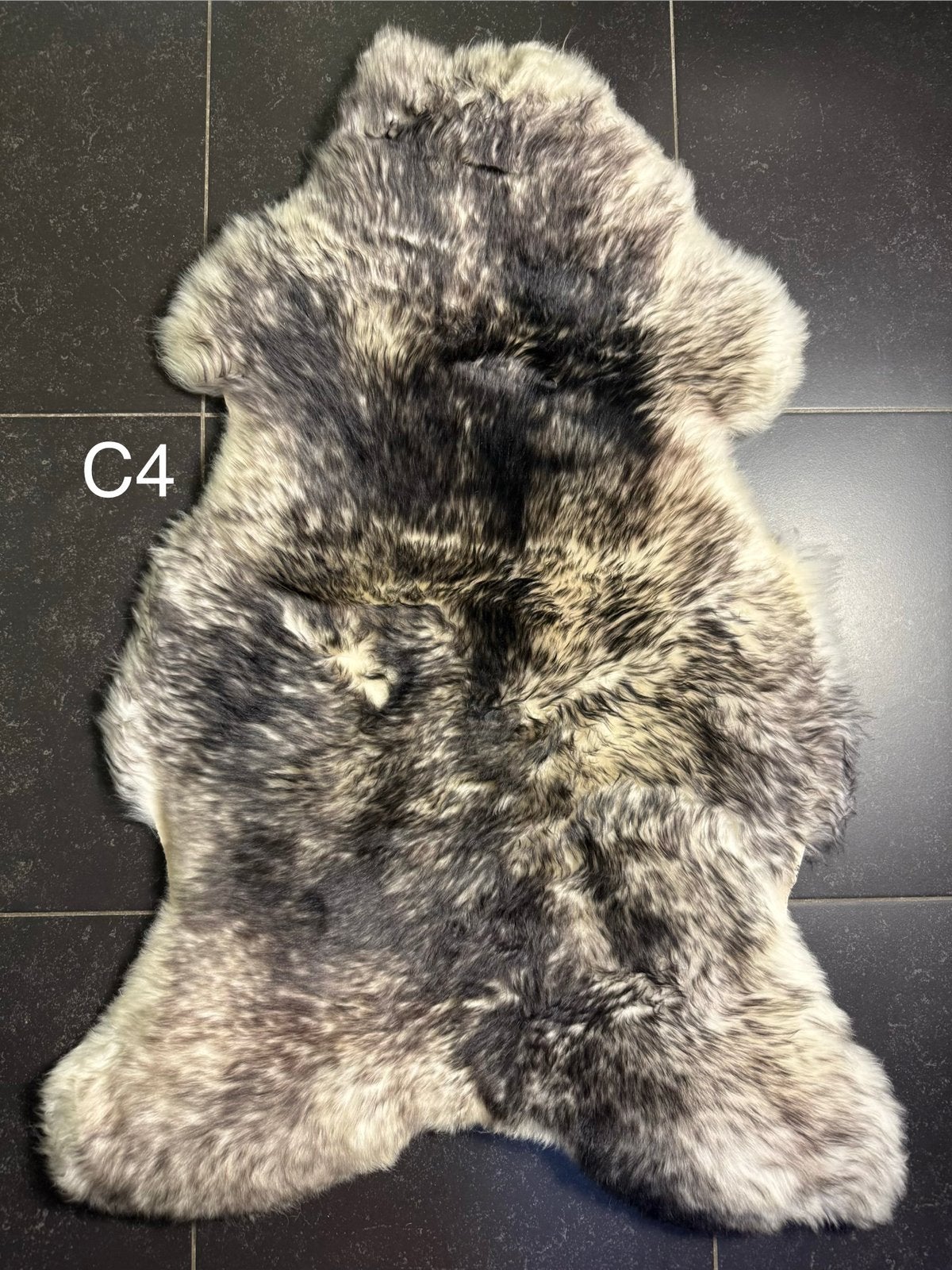 VEEL! XXL Zwart Witte Mouflon Schapenvachten, Huis en Inrichting, Ophalen of Verzenden, Nieuw, Zwart