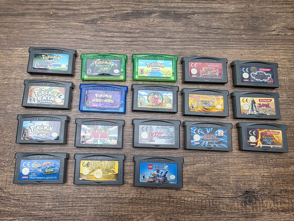 Gameboy spellen pokemon fangames yugioh medabots, Avontuur en Actie, 1 speler, Ophalen of Verzenden, Zo goed als nieuw