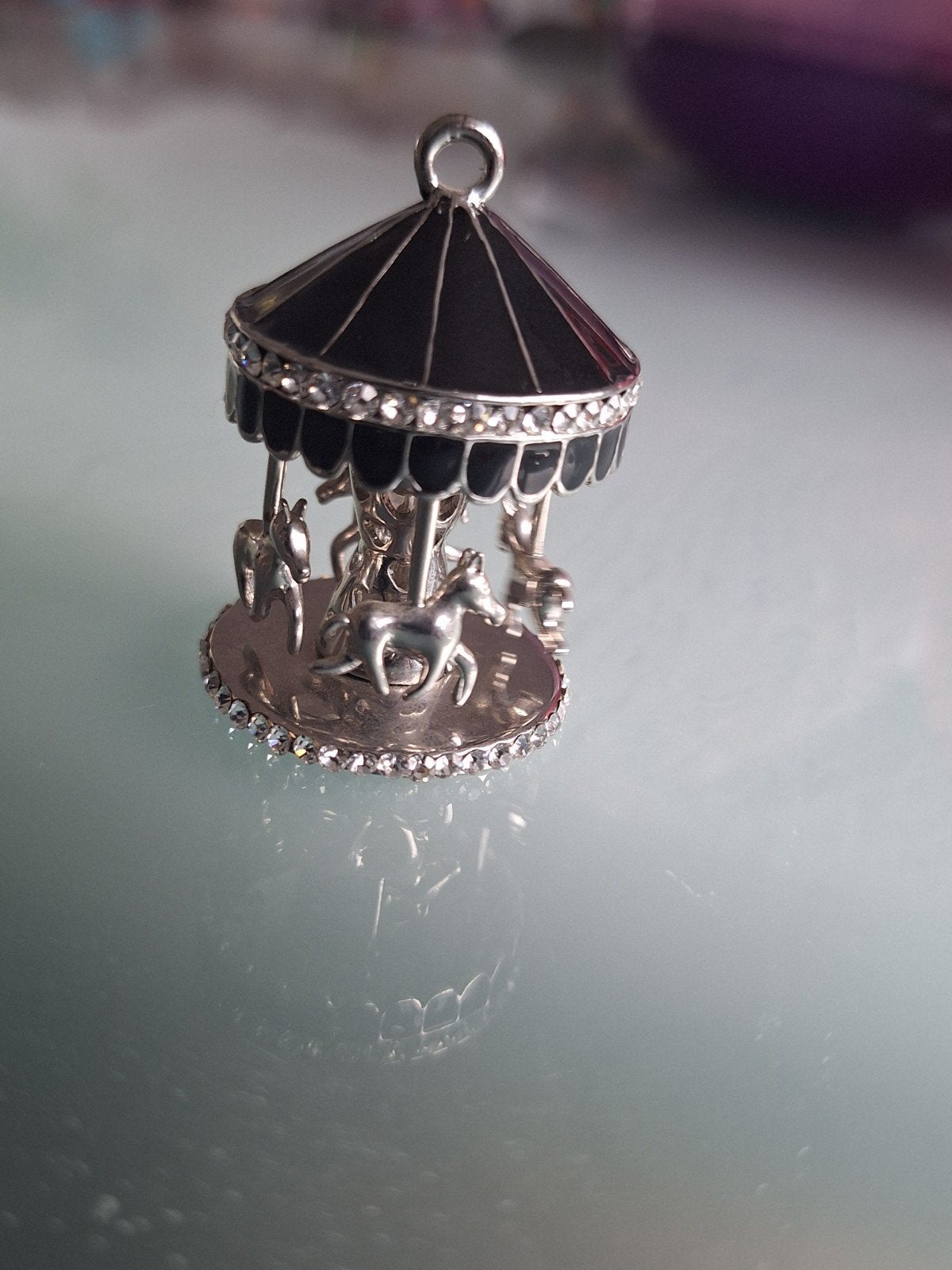 Bedel carrousel met strass, Overige materialen, Zo goed als nieuw, 1 bedel, Met strass