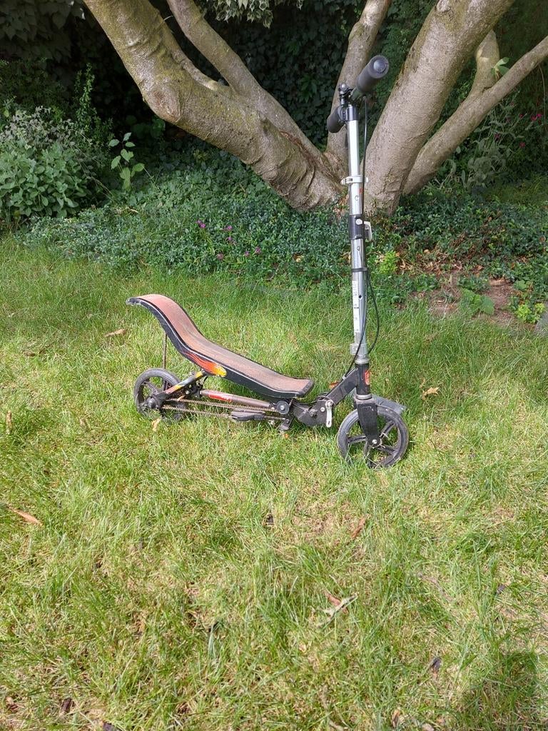 Spacecooter - 1x zwart, 1x wit - in goede staat, Fietsen en Brommers, Steps, Ophalen of Verzenden, Gebruikt, Overige typen