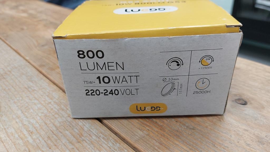 dimbare LUEDD G53 AR111
10W LED, Led-lamp, Gebruikt, Minder dan 30 watt, Overige fittingen