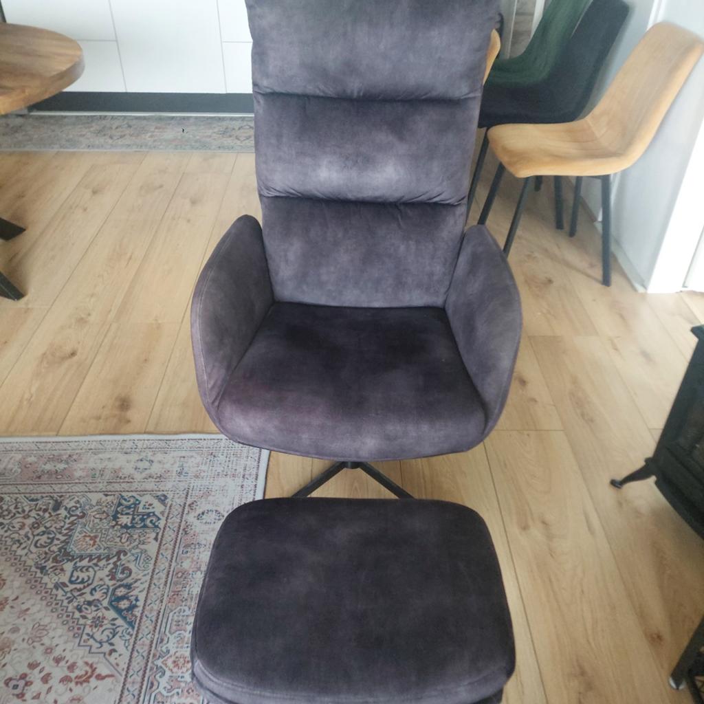 Velours Draaifauteuil Aubergine met Voetenbank - Verstelbaar, Huis en Inrichting, Fauteuils, Ophalen, Gebruikt, 75 tot 100 cm
