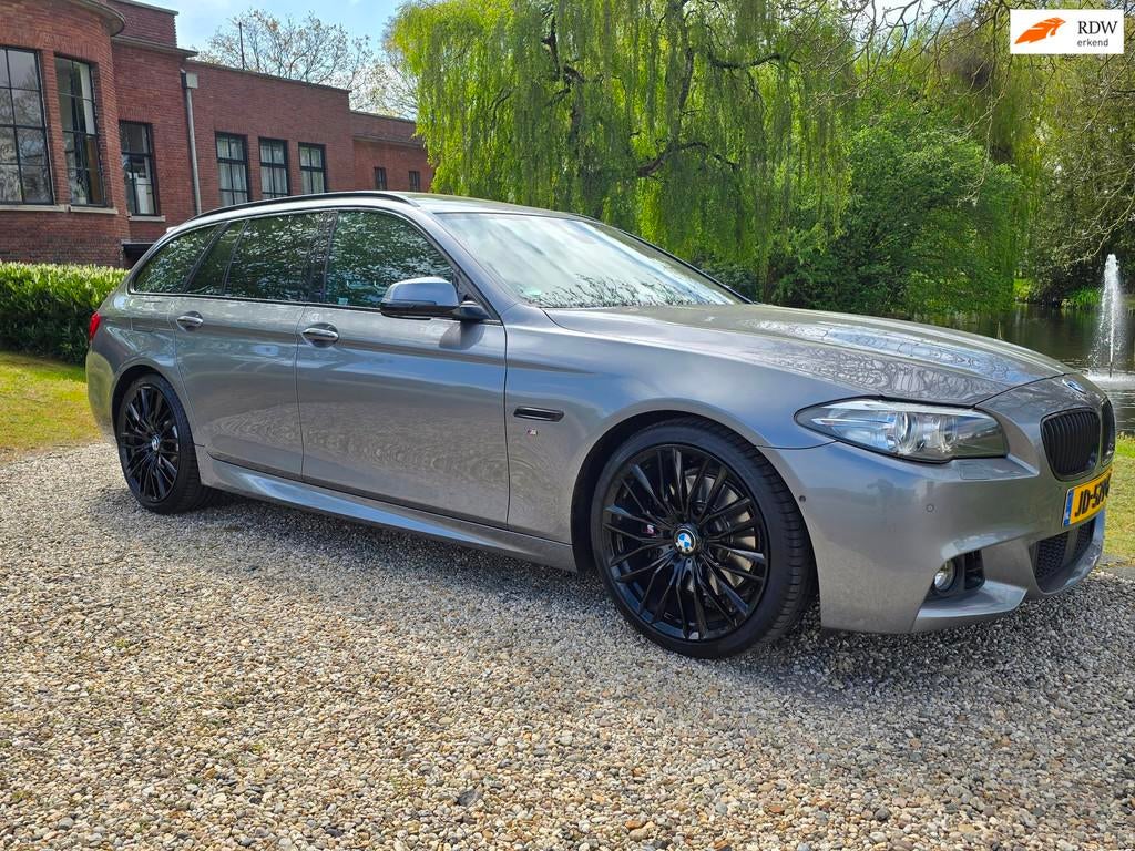 BMW 5-serie Touring 528i M-sport XENON/dak/TREKAAK, Auto's, BMW, Automaat, Gebruikt, Euro 6, 4 cilinders