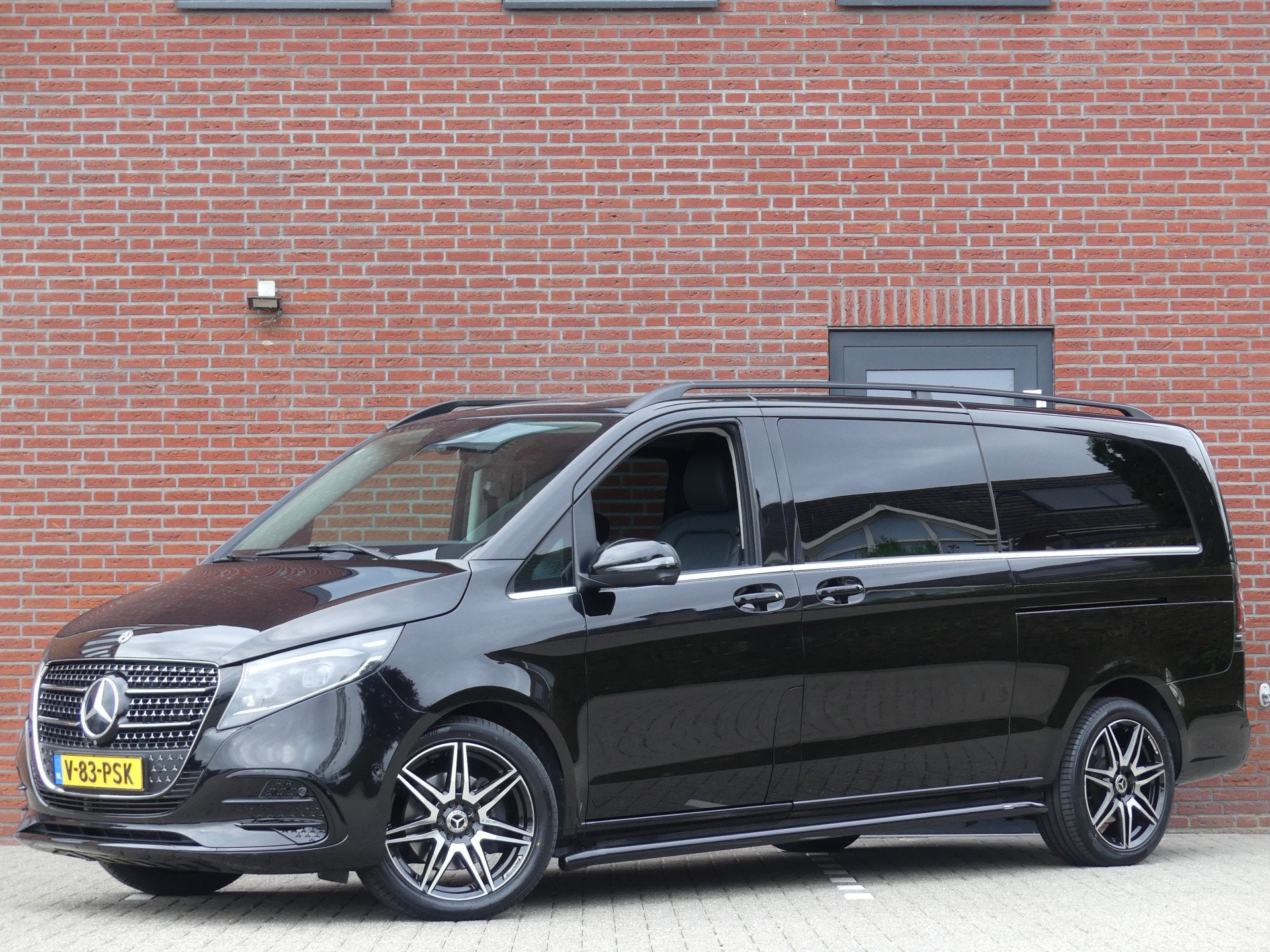 Mercedes-Benz V-Klasse 300d Extra Lang AMG Dubbel Cabine Sfe, Auto's, Dealer onderhouden, Achterwielaandrijving, Gebruikt, Euro 6