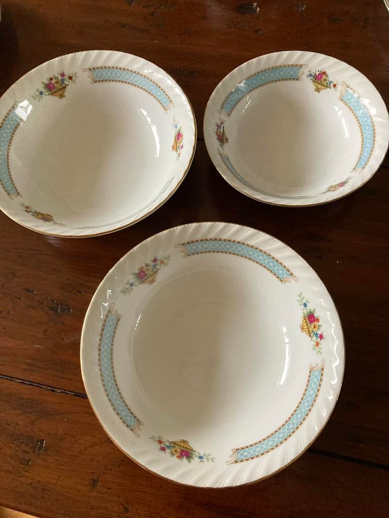 3 st Losse kopjes schotels , 3 st schaaltjes, Chinese schaal, Ophalen