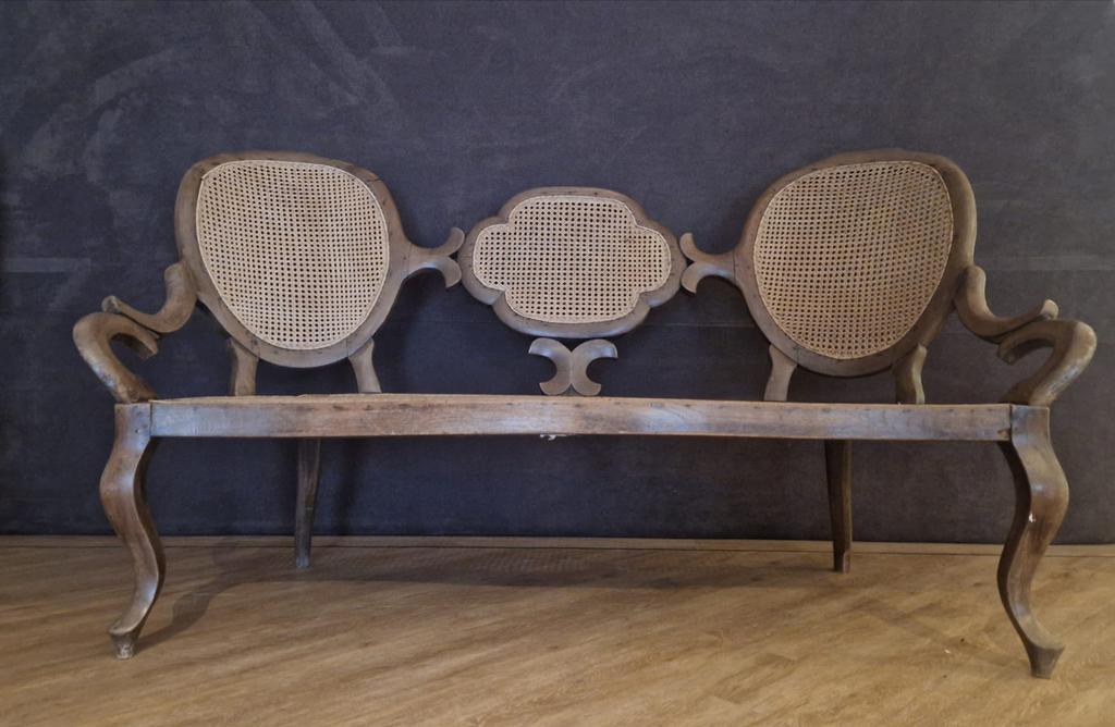 Antiek Noten Houten Bankje met Rotan Zitting, ca. 1870, Antiek en Kunst, Antiek | Meubels | Stoelen en Banken, Ophalen
