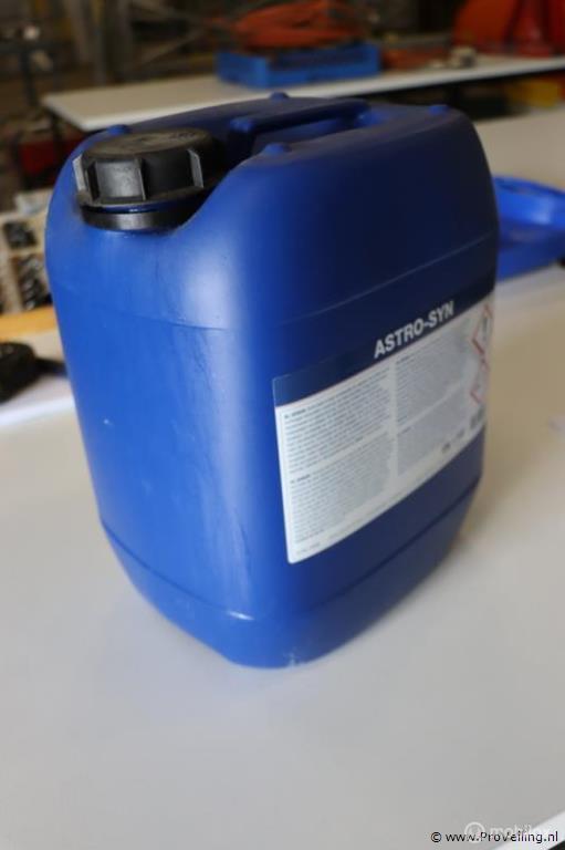 Online Veiling: Rust-Oleum Astro-Syn Reinigingsmiddel, Doe-het-zelf en Verbouw, Verf, Beits en Lak, Gebruikt