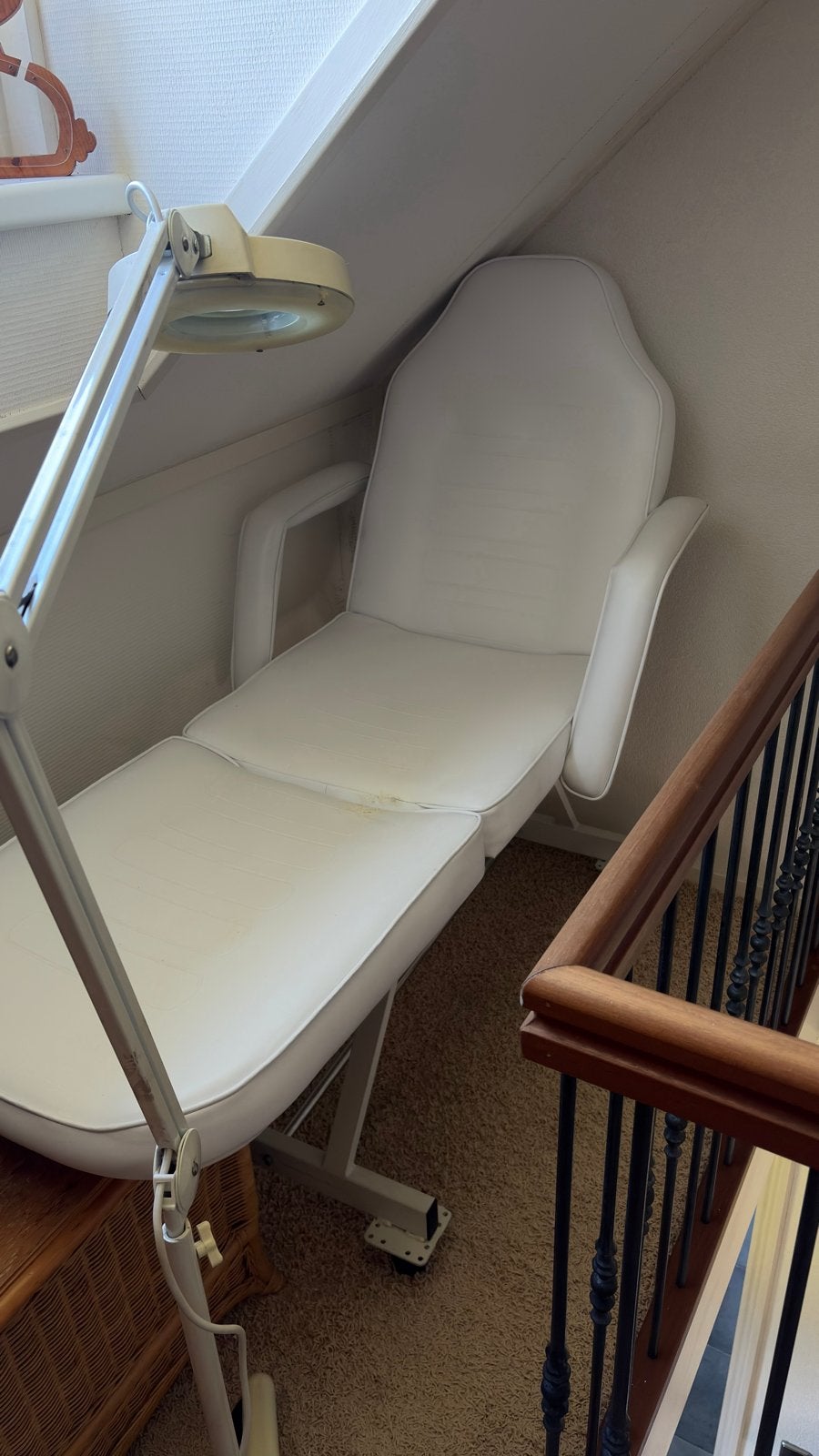 Behandelstoel met loeplamp – schoonheidssalon / pedicure, Ophalen