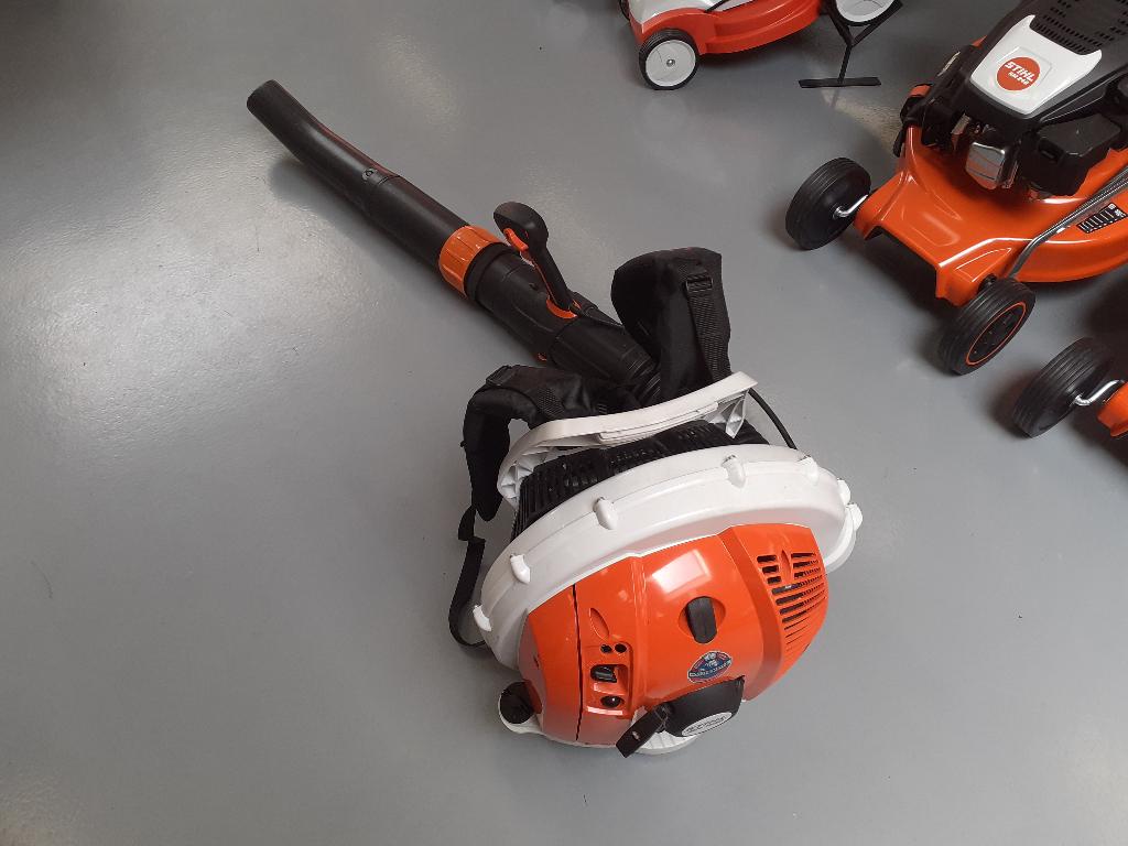 Stihl BR 700 bladblazer, Ruggedragen, Zeer krachtig, Bj '19, Ophalen, Zo goed als nieuw, Benzine, Stihl