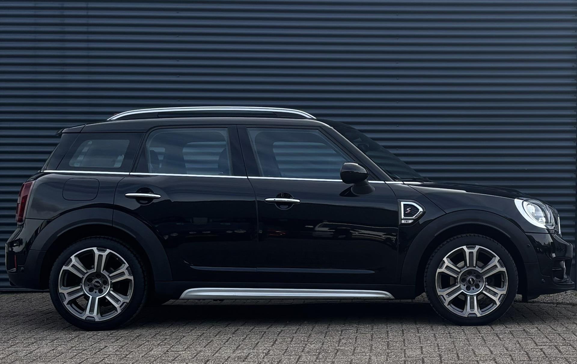 Mini Countryman 1.5 COOPER LED/STOELVERW/19 INCH, Auto's, Mini, Voorwielaandrijving, 136 pk, Gebruikt, Countryman