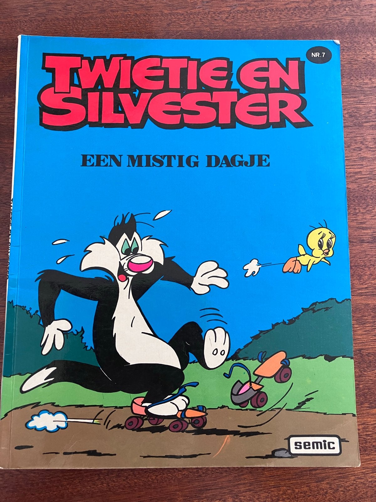 Twietie en Silvester: Een Mistig Dagje - Nr. 7 (Semic), Boeken, Eén stripboek, Ophalen of Verzenden, Gelezen