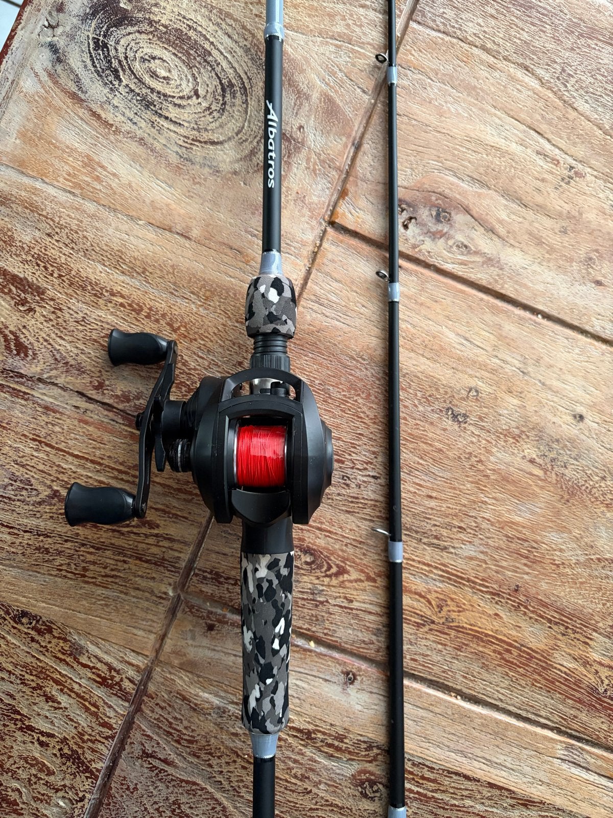 Albatros baitcaster - Zo goed als nieuw, Watersport en Boten, Ophalen of Verzenden, Zo goed als nieuw, Werphengel