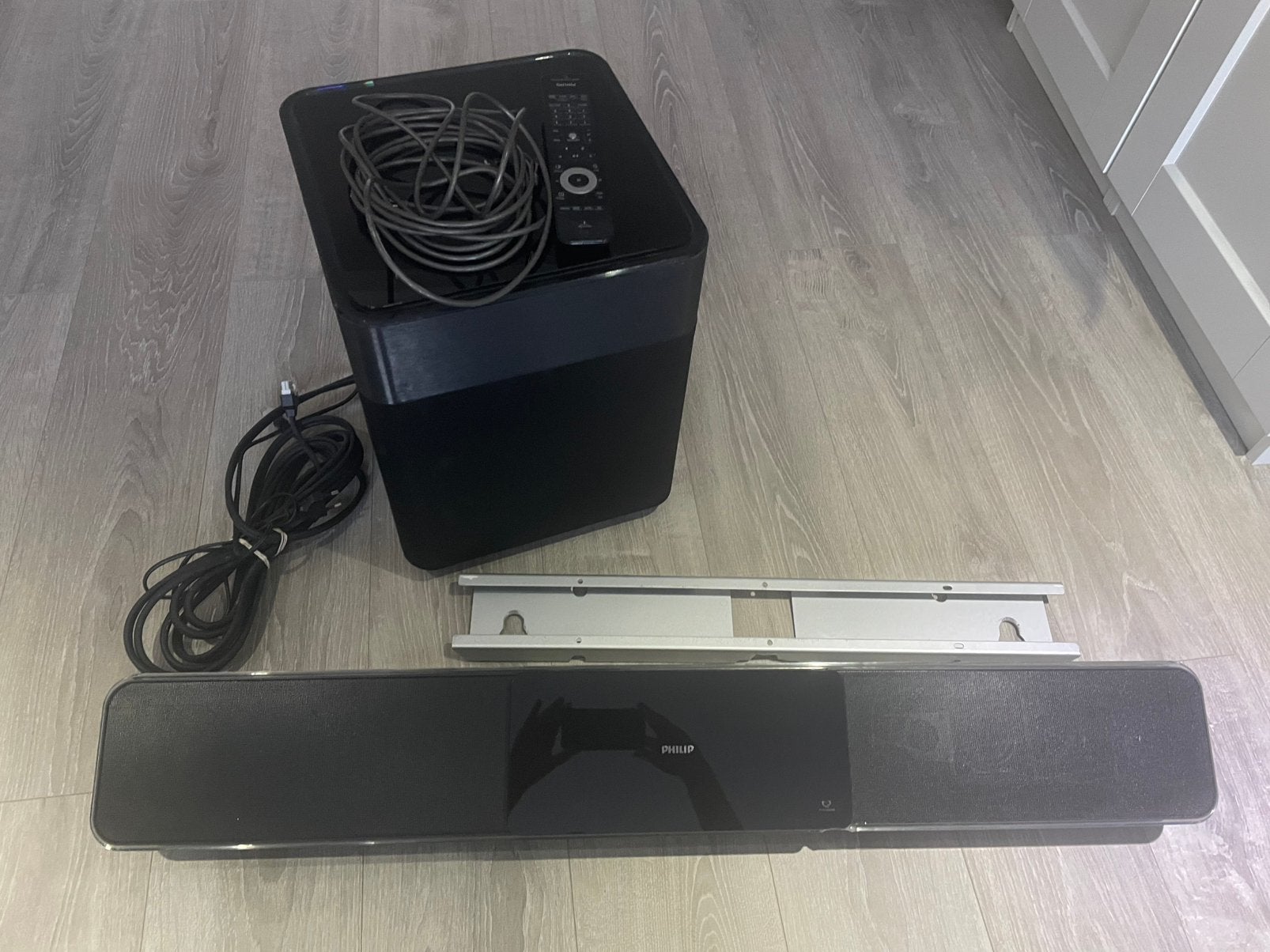 Philips Soundbar SW8141/12 met subwoofer, Ophalen, Gebruikt
