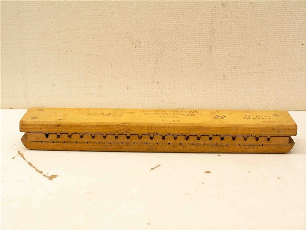 Sigarenpers van hout 38528