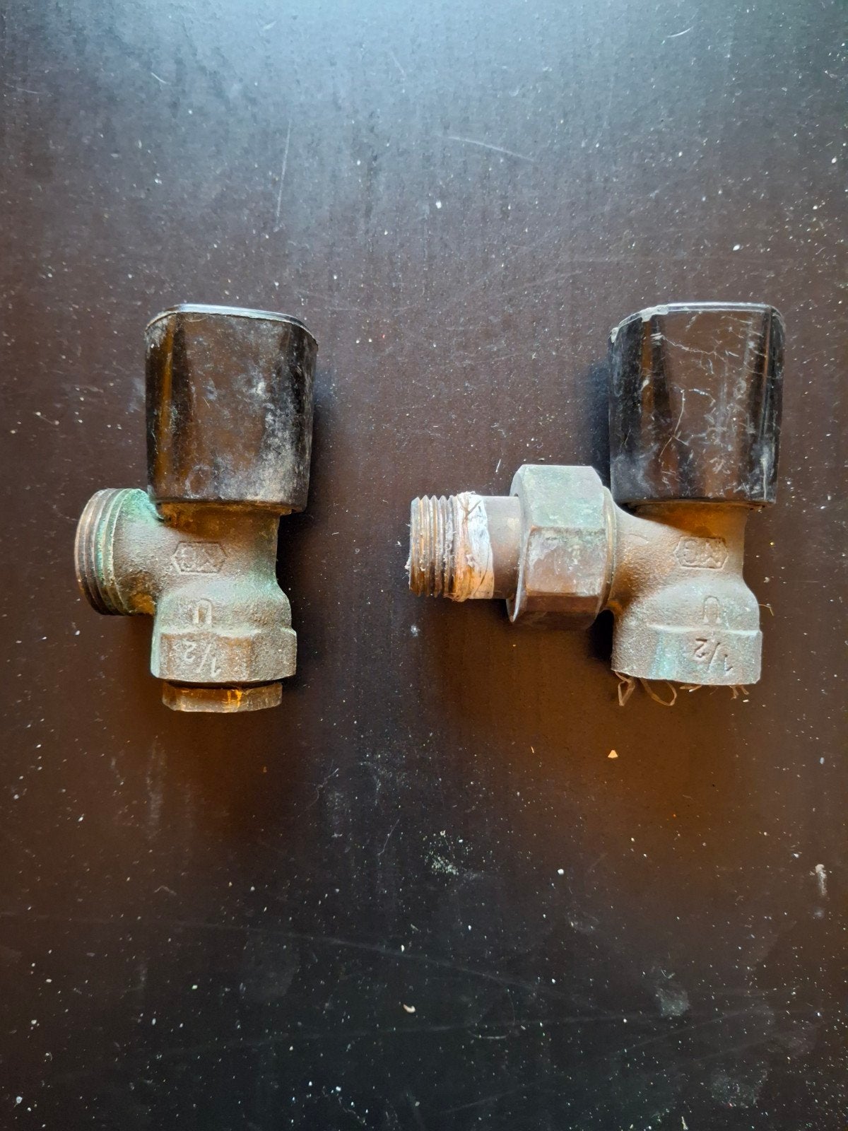 2 Antieke Radiator Knoppen - Half Duims met Mooie Patina, Doe-het-zelf en Verbouw, Verwarming en Radiatoren, Gebruikt, Radiator