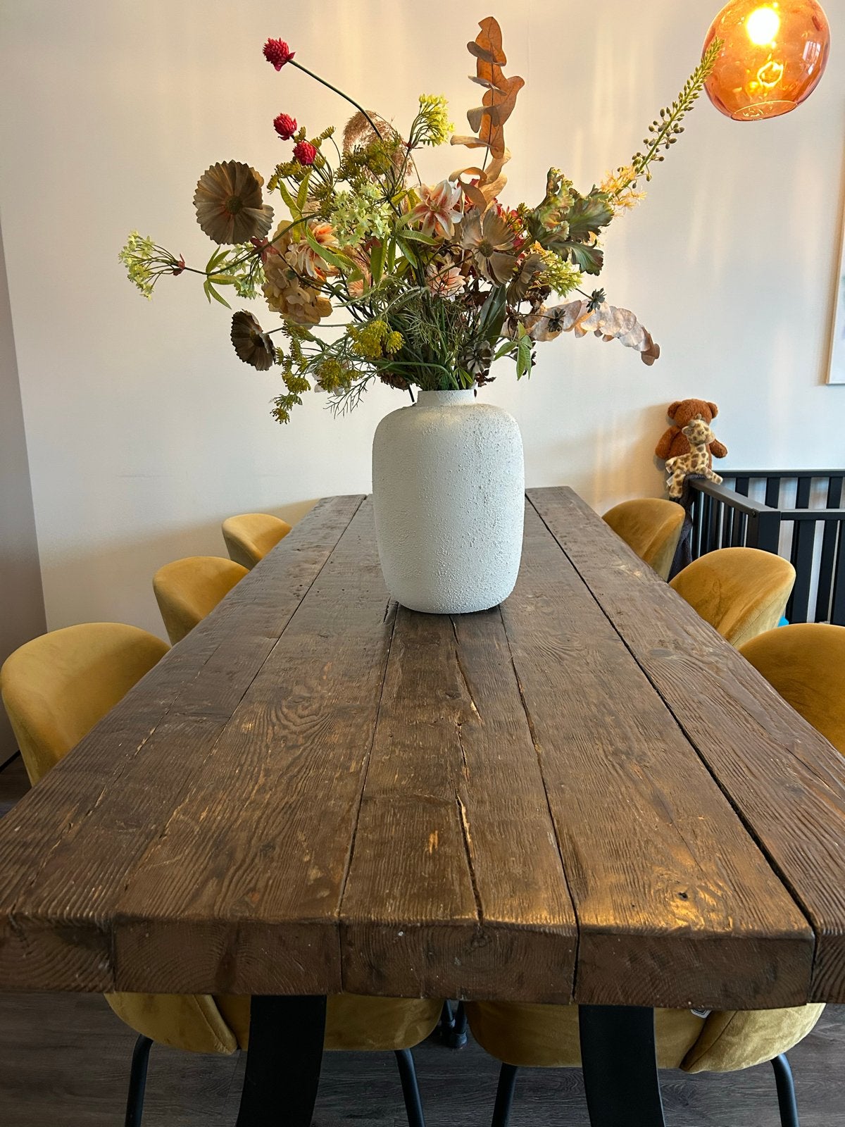 eettafel van massief hout met metalen onderstel, Gebruikt, 200 cm of meer, Vier personen, Rechthoekig