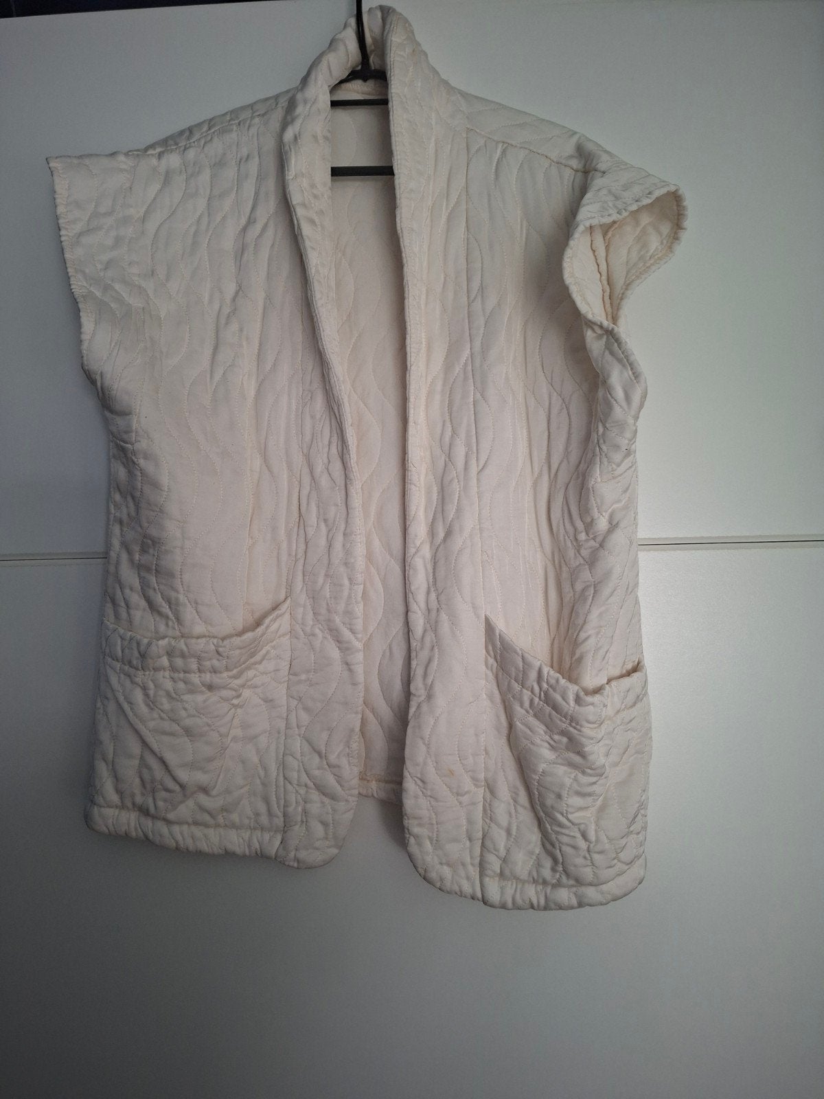Leuk nieuw gilet/bodywarmer 1 maat t/m 42, Kleding | Dames, Bodywarmers, Ophalen of Verzenden, Nieuw, Maat 42/44 (L), Beige