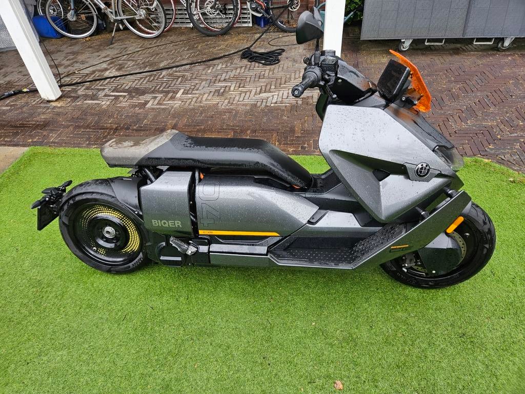 BMW CE04  APR 2022 Eerste eigenaar 3618km, Motoren, Motoren | BMW, Particulier, Scooter