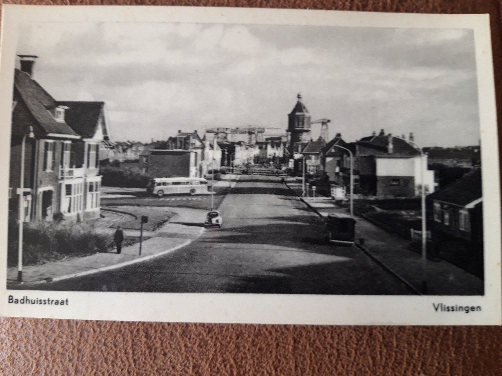 Vlissingen - Badhuisstraat jaren 50 - autobus, Ophalen of Verzenden, 1940 tot 1960, Ongelopen, Zeeland